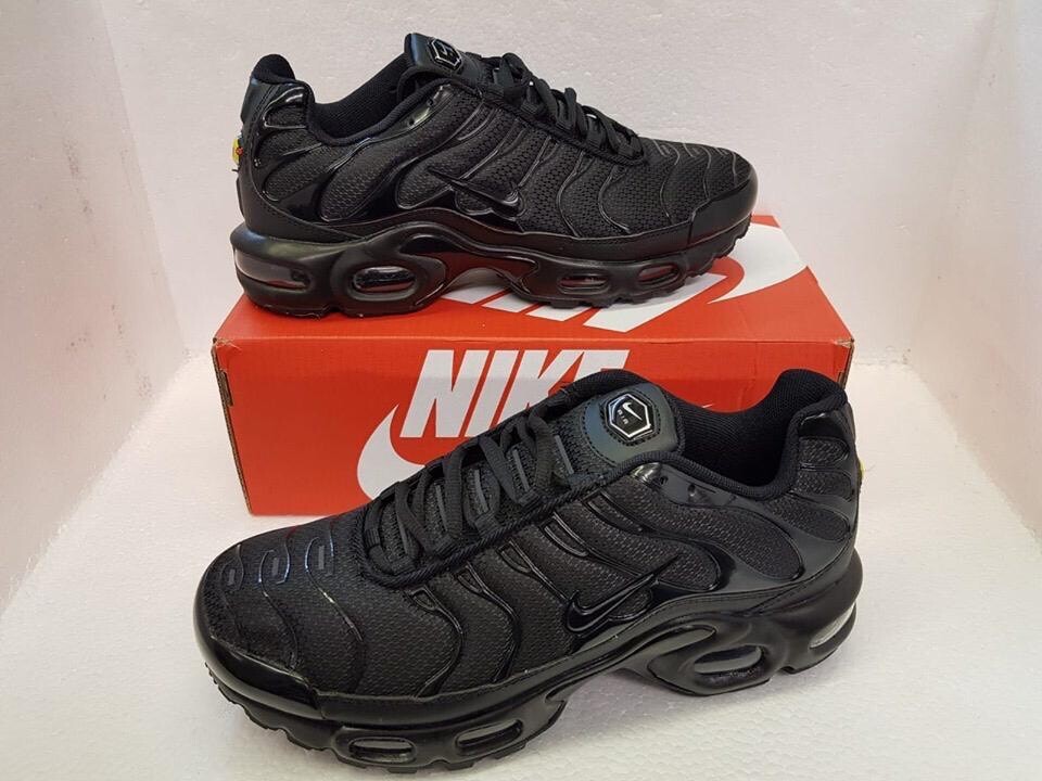 nike tn size 9